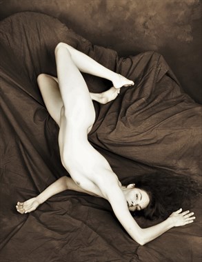 %22Perspective%22 Artistic Nude Photo by Model Lisa Everhart